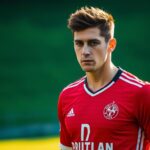 Ile zarabia Lewandowski na minutę – szczegóły zarobków gwiazdy piłki nożnej ile zarabia lewandowski na minutę