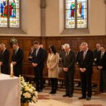 Ile kosztuje msza do Dworu Niebieskiego i czy ofiara ma ustaloną wysokość? Ile kosztuje msza do Dworu Niebieskiego